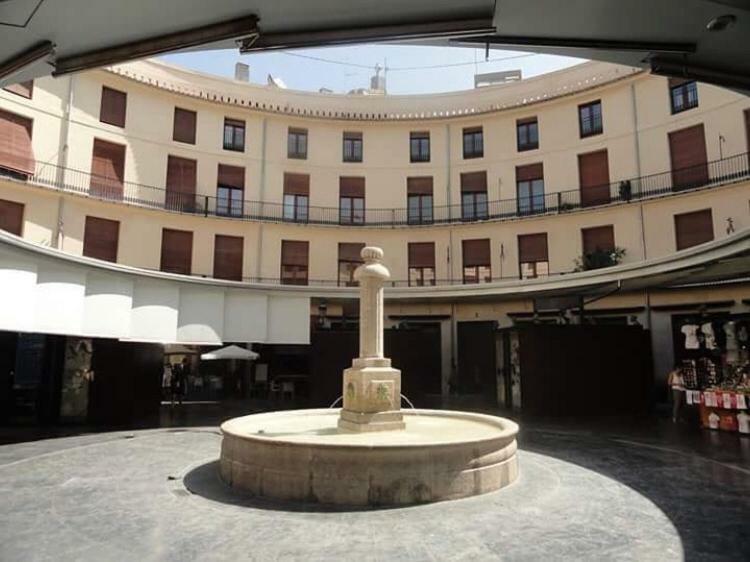 Mediterranean Flats Plaza Redonda 瓦伦西亚 外观 照片